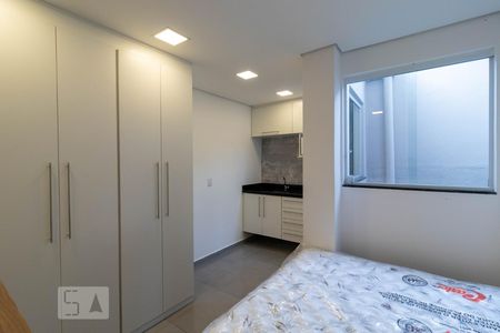 Quarto de casa para alugar com 1 quarto, 31m² em Chora Menino, São Paulo