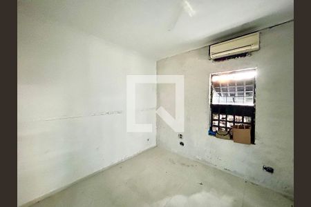 Sala  de casa para alugar com 5 quartos, 64m² em Jardim Tijuco, Guarulhos