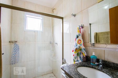 Apartamento à venda com 172m², 3 quartos e 2 vagas Apartamento à venda com 172m², 3 quartos e 2 vagasBanheiro social