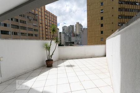 Apartamento à venda com 53m², 1 quarto e 1 vaga Apartamento à venda com 53m², 1 quarto e 1 vagaVaranda