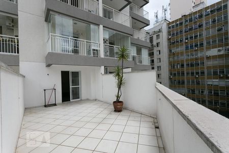 Apartamento à venda com 53m², 1 quarto e 1 vaga Apartamento à venda com 53m², 1 quarto e 1 vagaVaranda