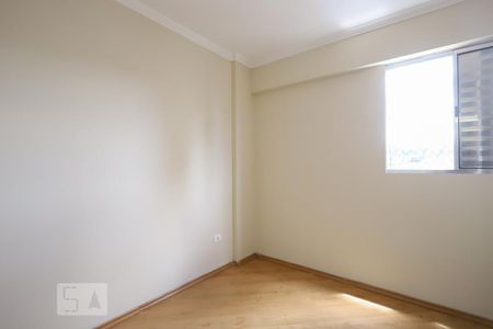 Quarto 1 de apartamento para alugar com 2 quartos, 54m² em Jardim Carlu, São Paulo