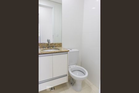 Apartamento para alugar com 59m², 2 quartos e 2 vagas Apartamento para alugar com 59m², 2 quartos e 2 vagasBanheiro