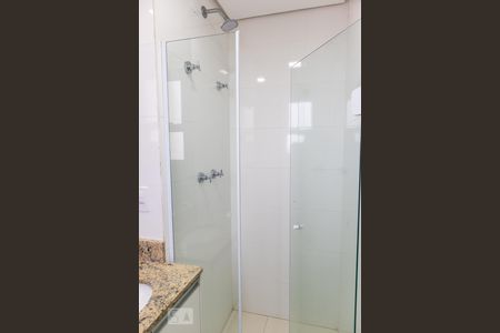 Apartamento para alugar com 59m², 2 quartos e 2 vagas Apartamento para alugar com 59m², 2 quartos e 2 vagasBanheiro da suíte