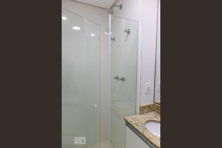 Apartamento para alugar com 59m², 2 quartos e 2 vagas Apartamento para alugar com 59m², 2 quartos e 2 vagasBanheiro