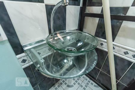 Casa à venda com 150m², 3 quartos e 2 vagasBanheiro de serviço