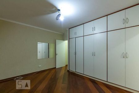 Casa à venda com 150m², 3 quartos e 2 vagasSuíte 2