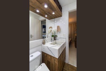 Apartamento à venda com 63m², 2 quartos e 1 vaga Apartamento à venda com 63m², 2 quartos e 1 vagaBanheiro