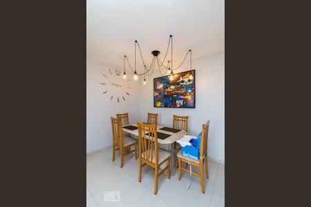 Apartamento à venda com 63m², 2 quartos e 1 vaga Apartamento à venda com 63m², 2 quartos e 1 vagaSala