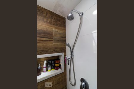 Apartamento à venda com 63m², 2 quartos e 1 vaga Apartamento à venda com 63m², 2 quartos e 1 vagaChuveiro