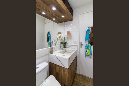 Apartamento à venda com 63m², 2 quartos e 1 vaga Apartamento à venda com 63m², 2 quartos e 1 vagaBanheiro