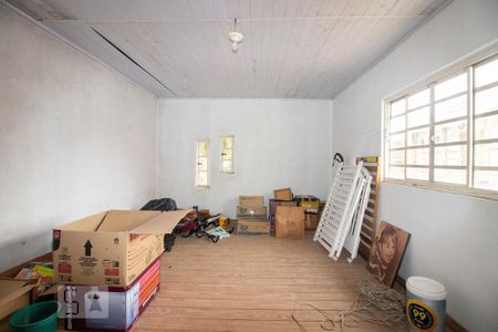 Casa à venda com 200m², 3 quartos e 4 vagasÁrea de Serviço - Piso Superior