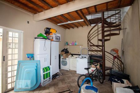 Casa à venda com 200m², 3 quartos e 4 vagasÁrea de Serviço