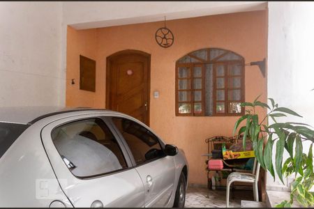 Casa à venda com 184m², 4 quartos e 1 vaga Casa à venda com 184m², 4 quartos e 1 vagaGaragem