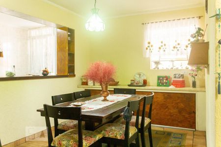 Casa à venda com 184m², 4 quartos e 1 vaga Casa à venda com 184m², 4 quartos e 1 vagaSala de Jantar