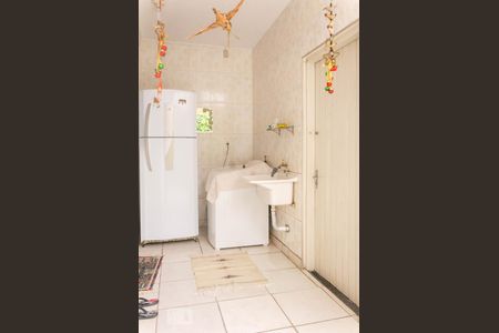 Casa à venda com 184m², 4 quartos e 1 vaga Casa à venda com 184m², 4 quartos e 1 vagaÁrea de Serviço