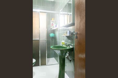 Casa à venda com 184m², 4 quartos e 1 vaga Casa à venda com 184m², 4 quartos e 1 vagaBanheiro