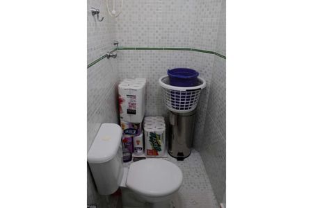 Casa à venda com 216m², 4 quartos e 3 vagasBanheiro de Serviço