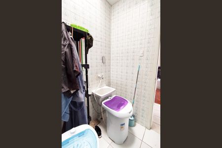 Apartamento à venda com 100m², 2 quartos e sem vagaBanheiro