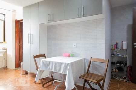 Apartamento à venda com 150m², 4 quartos e 2 vagas Apartamento à venda com 150m², 4 quartos e 2 vagasCozinha
