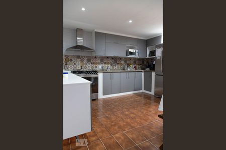 Apartamento à venda com 150m², 4 quartos e 2 vagas Apartamento à venda com 150m², 4 quartos e 2 vagasCozinha