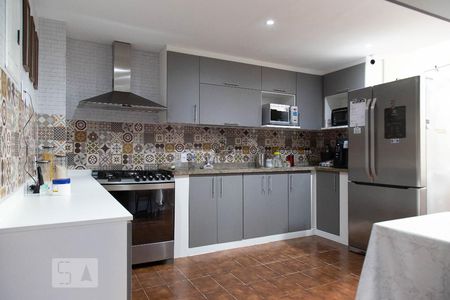 Apartamento à venda com 150m², 4 quartos e 2 vagas Apartamento à venda com 150m², 4 quartos e 2 vagasCozinha