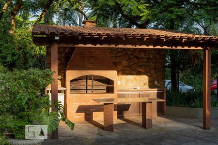 Apartamento à venda com 150m², 4 quartos e 2 vagas Apartamento à venda com 150m², 4 quartos e 2 vagasÁrea comum - Churrasqueira