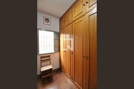 Casa à venda com 180m², 3 quartos e 6 vagasQuarto 2