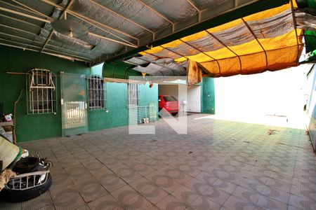 Casa à venda com 180m², 3 quartos e 6 vagasGaragem