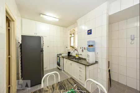 Apartamento à venda com 158m², 3 quartos e sem vaga Apartamento à venda com 158m², 3 quartos e sem vagaCozinha