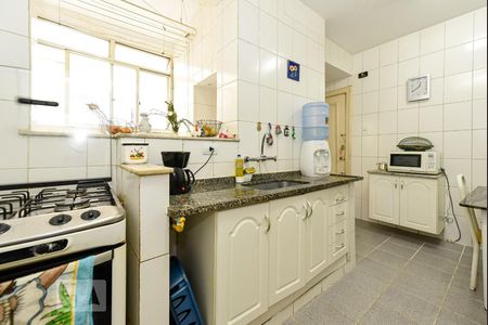 Apartamento à venda com 158m², 3 quartos e sem vaga Apartamento à venda com 158m², 3 quartos e sem vagaCozinha