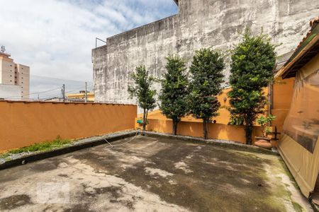 Casa à venda com 300m², 3 quartos e 4 vagas Casa à venda com 300m², 3 quartos e 4 vagasTerraço