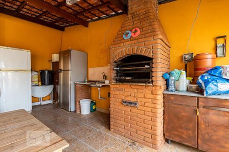 Casa à venda com 300m², 3 quartos e 4 vagas Casa à venda com 300m², 3 quartos e 4 vagasChurrasqueira