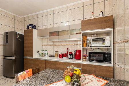 Casa à venda com 300m², 3 quartos e 4 vagas Casa à venda com 300m², 3 quartos e 4 vagasCozinha