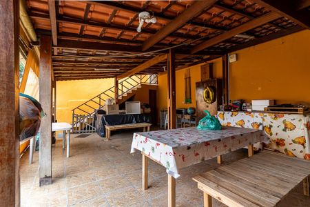 Casa à venda com 300m², 3 quartos e 4 vagas Casa à venda com 300m², 3 quartos e 4 vagasChurrasqueira