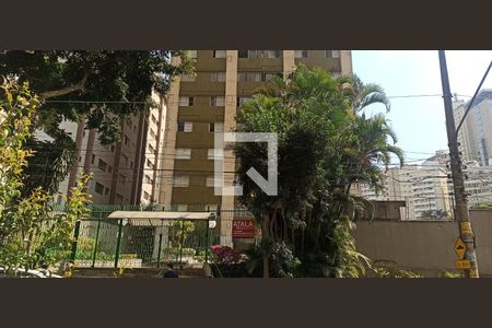 Apartamento à venda com 45m², 1 quarto e 1 vaga Apartamento à venda com 45m², 1 quarto e 1 vagaFachada do Prédio