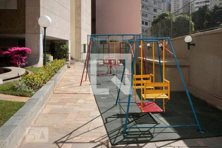 Apartamento à venda com 45m², 1 quarto e 1 vaga Apartamento à venda com 45m², 1 quarto e 1 vagaÁrea comum - Playground