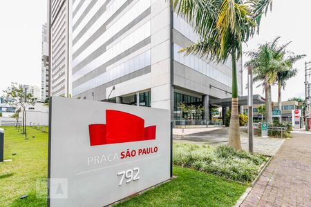 Apartamento para alugar com 78m², 2 quartos e 1 vagaFachada