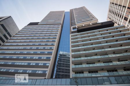 Apartamento para alugar com 78m², 2 quartos e 1 vagaFachada