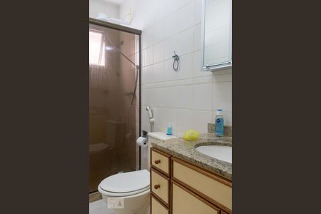 Casa de condomínio à venda com 150m², 3 quartos e 2 vagas Casa de condomínio à venda com 150m², 3 quartos e 2 vagasBanheiro da Suíte