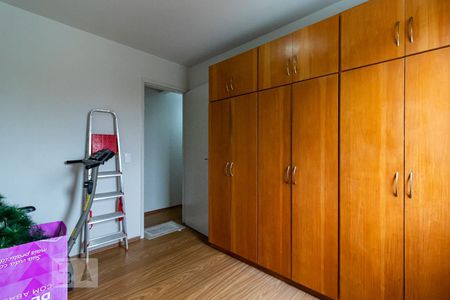 Quarto 1 de apartamento para alugar com 2 quartos, 55m² em Bosque da Saúde, São Paulo