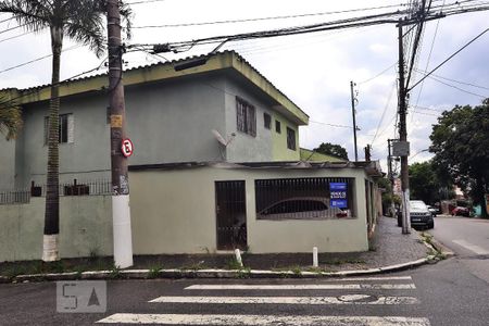 Casa à venda com 141m², 3 quartos e 2 vagasFachada
