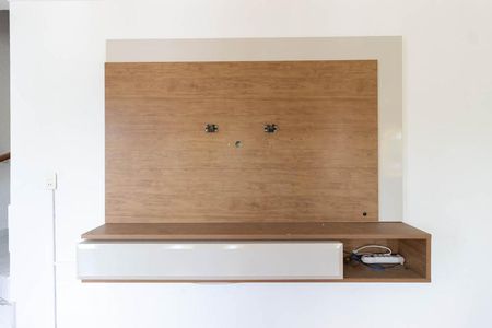 Sala de casa à venda com 3 quartos, 150m² em Vila Mazzei, São Paulo