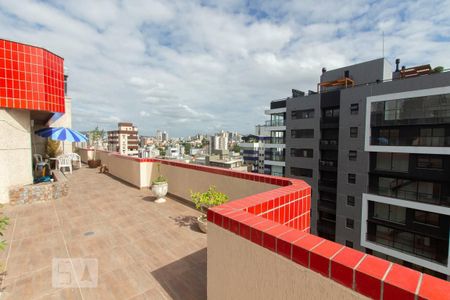 Apartamento à venda com 475m², 3 quartos e 2 vagas Apartamento à venda com 475m², 3 quartos e 2 vagasTerraço - Cobertura