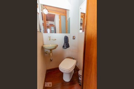 Apartamento à venda com 475m², 3 quartos e 2 vagas Apartamento à venda com 475m², 3 quartos e 2 vagasLavabo