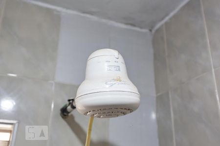 Casa à venda com 150m², 3 quartos e 2 vagas Casa à venda com 150m², 3 quartos e 2 vagasChuveiro