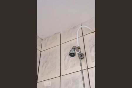 Casa à venda com 150m², 3 quartos e 2 vagas Casa à venda com 150m², 3 quartos e 2 vagasChuveiro