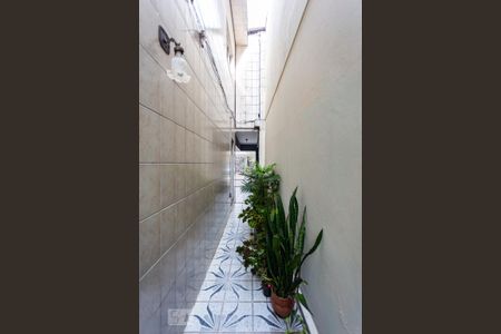 Casa à venda com 150m², 3 quartos e 2 vagas Casa à venda com 150m², 3 quartos e 2 vagasCorredor