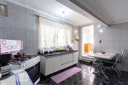 Casa à venda com 150m², 3 quartos e 2 vagas Casa à venda com 150m², 3 quartos e 2 vagasCozinha