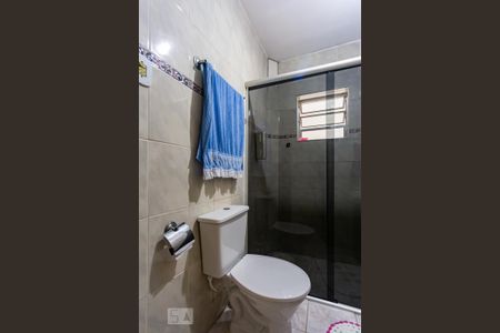 Casa à venda com 150m², 3 quartos e 2 vagas Casa à venda com 150m², 3 quartos e 2 vagasBanheiro
